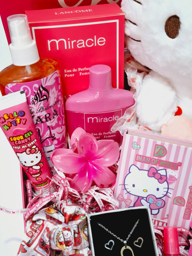 غول باکس کادویی دخترونه با تم کیتی Hello kitty هدیه شیک دخترانه