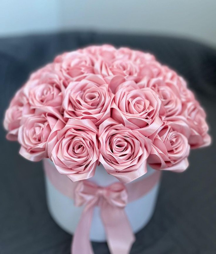 باکس گل رز روبانی باکس گل ولنتاینی باکس گل روبانی