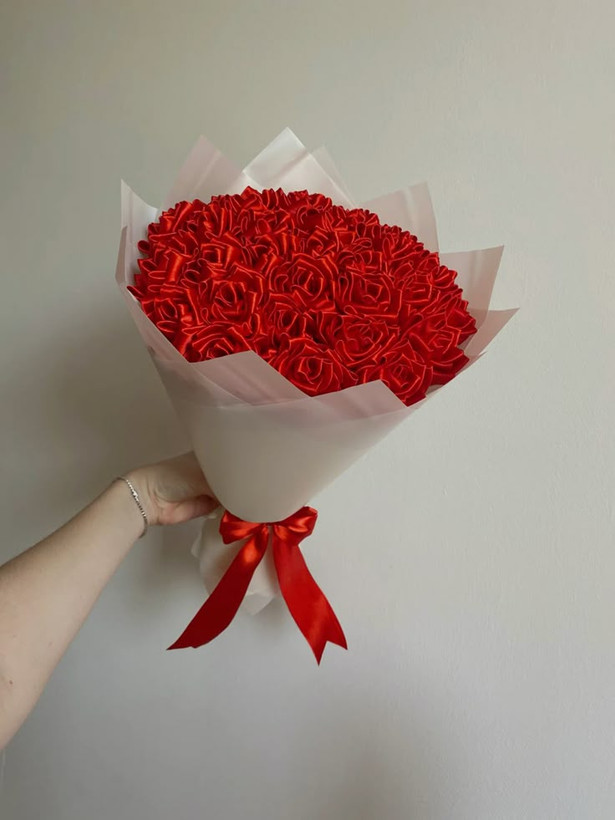 دسته گل رز روبانی مصنوعی ۱۰شاخه دسته گل ولنتاین گل خواستگاری