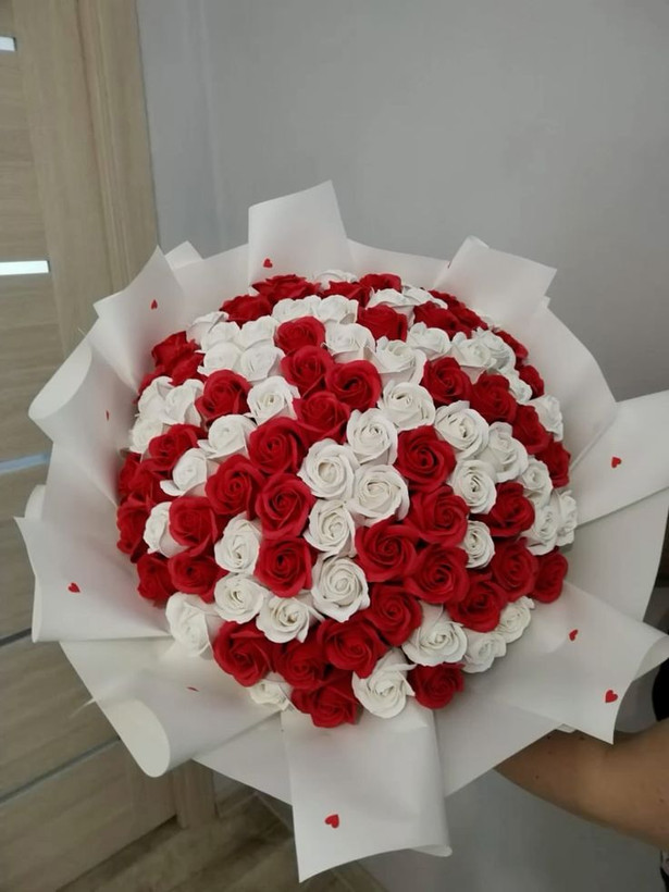 دسته گل رز روبانی ۲۰شاخه دسته گل رز مصنوعی دسته گل خواستگاری