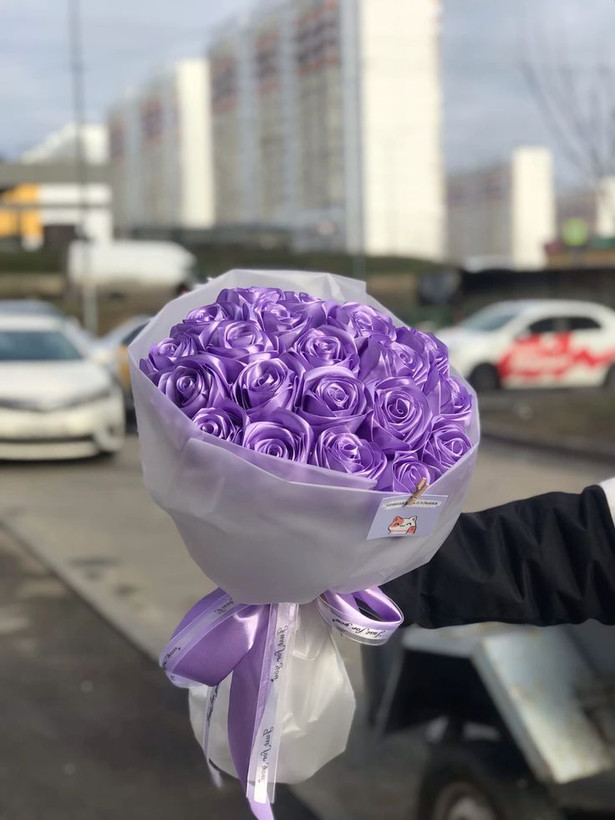 دسته گل رز روبانی مصنوعی ۲۰شاخه گل خواستگاری دسته گل رز مصنوعی