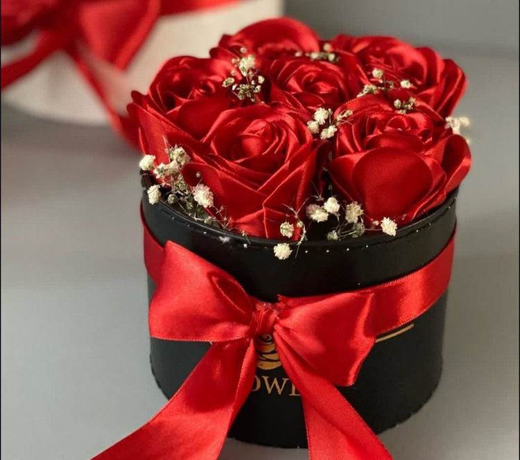 باکس گل رز روبانی مصنوعی گل خواستگاری فلاور باکس باکس گل عیادت باکس گل شیک
