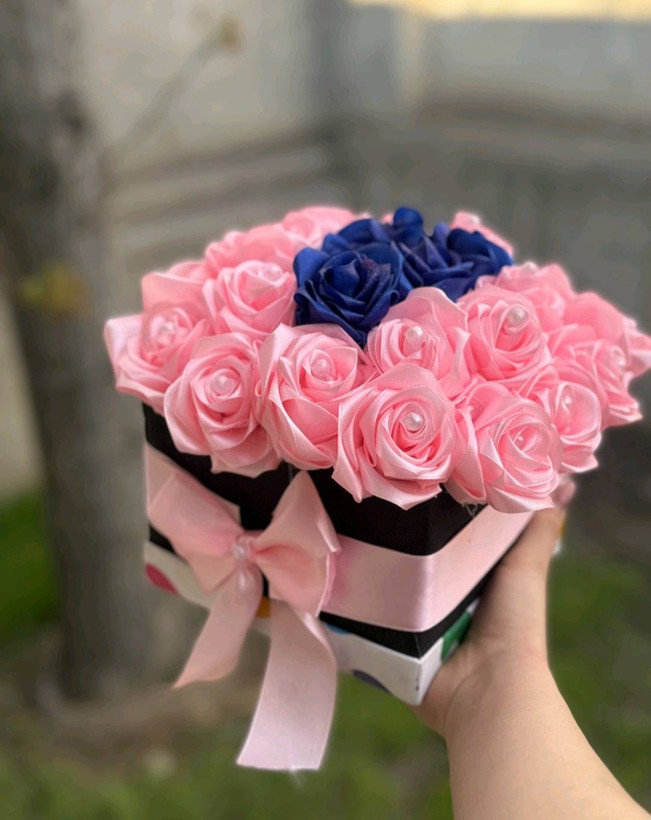 باکس گل رز روبانی باکس فلاور باکس باکس گل عیادت گل خواستگاری