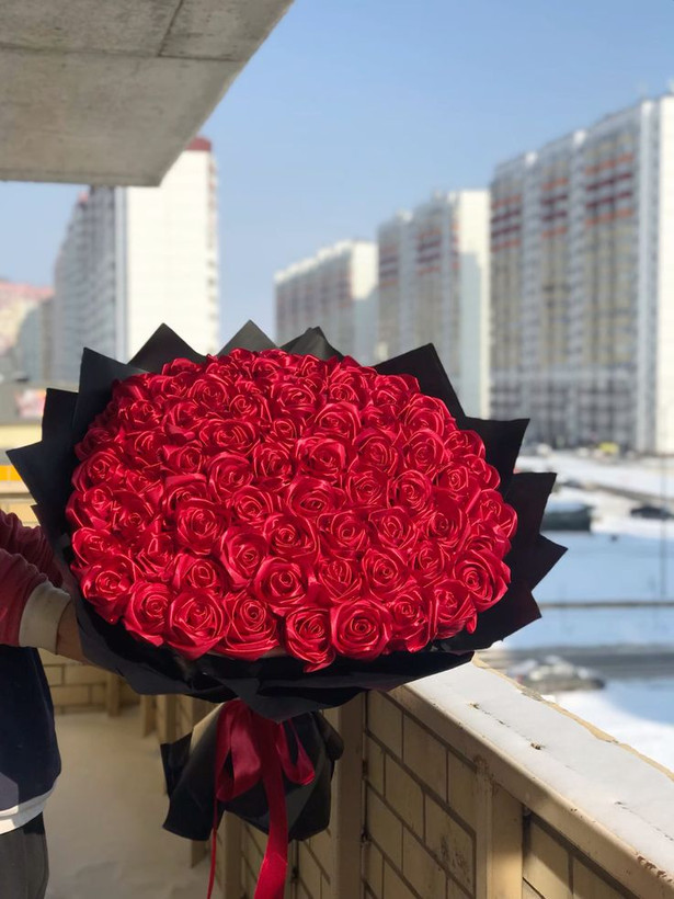 دسته گل رز روبانی مصنوعی ۲۰۰شاخه دسته گل خواستگاری دسته گل سایز بزرگ