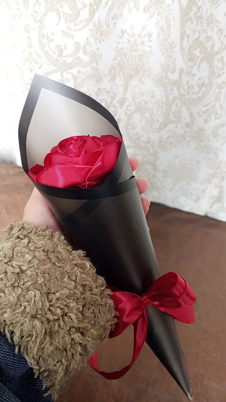 دسته گل رز روبانی مصنوعی تک شاخه