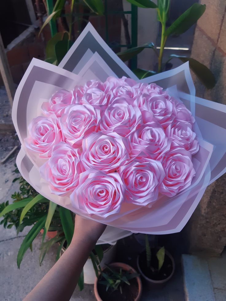 دسته گل رز مصنوعی 25شاخه دسته گل رز روبانی گل ولنتاین