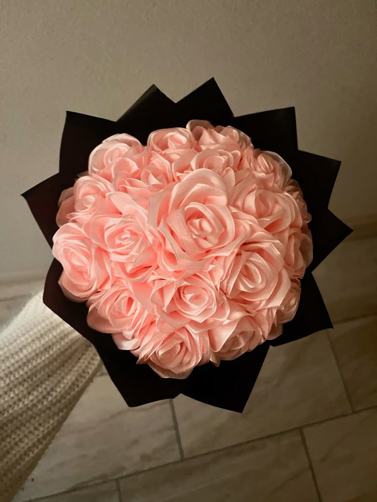 دسته گل رز روبانی ۸شاخه گل خواستگاری دسته گل رز مصنوعی