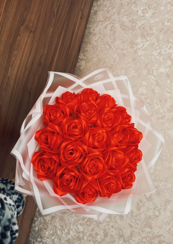 دسته گل رز روبانی ۱۵شاخه دسته گل رز مصنوعی دسته گل ولنتاین گل خواستگاری