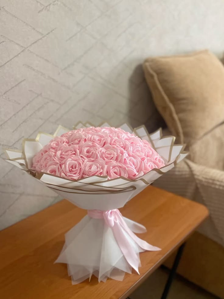 دسته گل رز مصنوعی ۱۵شاخه دسته گل رز روبانی گل ولنتاین