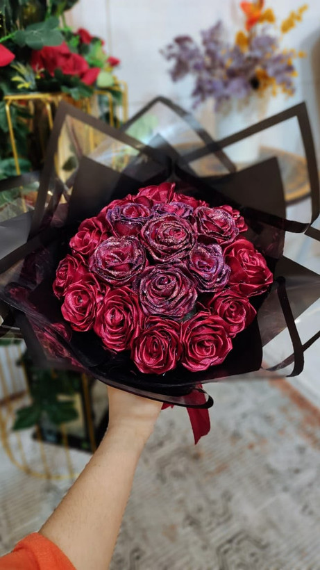 دسته گل رز مصنوعی ۱۸شاخه اکلیلی دسته گل رز روبانی گل ولنتاین