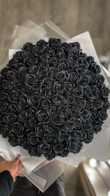 دسته گل مصنوعی رز۵۰شاخه دسته گل ولنتاین دسته گل جاودان