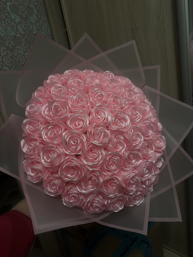 دسته گل مصنوعی رز۵۰شاخه دسته گل ولنتاین دسته گل جاودان