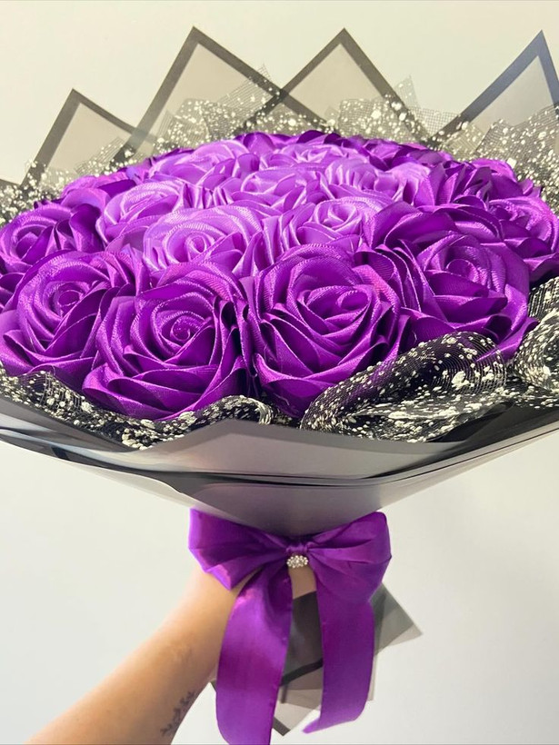 دسته گل رز مصنوعی ۲۰شاخه دسته گل رز مصنوعی دسته گل ولنتاین گل خواستگاری