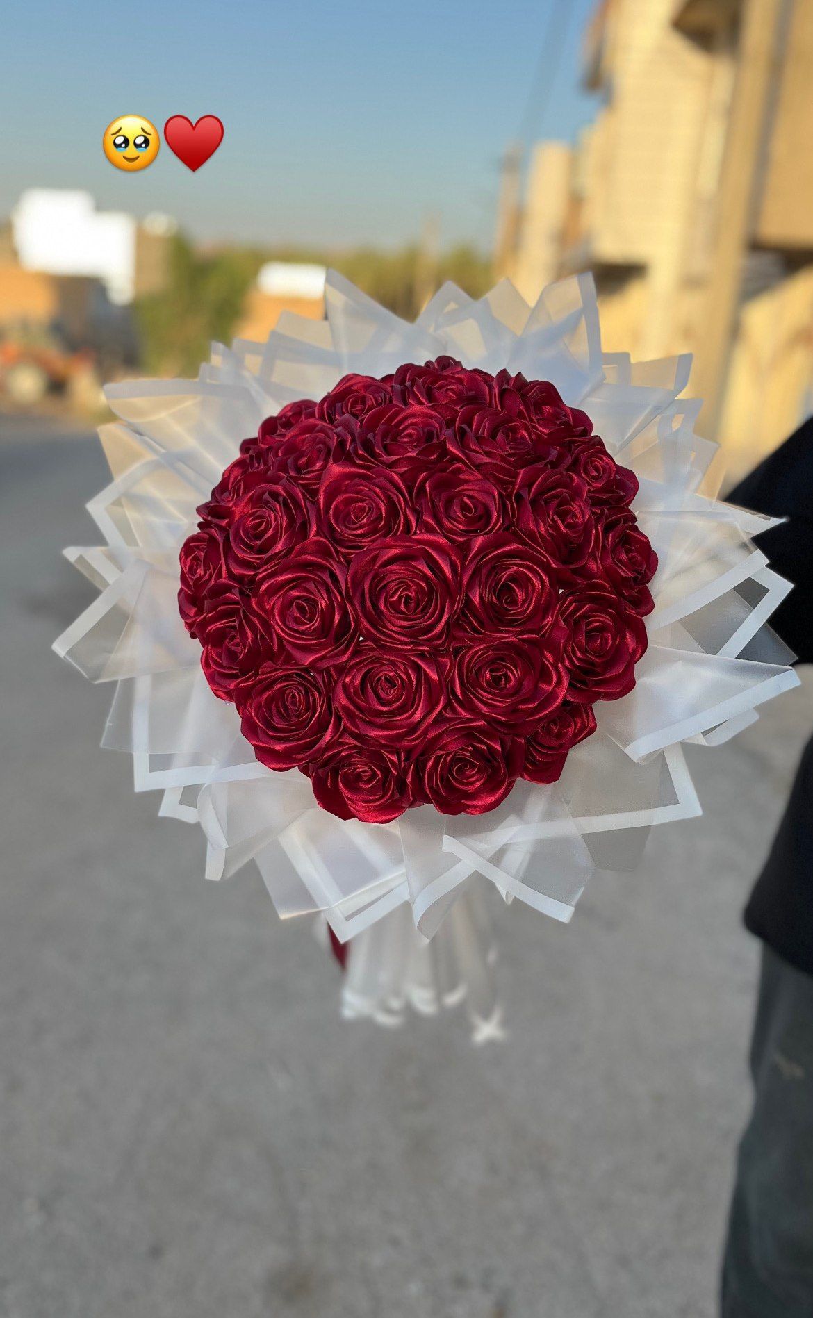 دسته گل رز ۲۰شاخه دسته گل خواستگاری دسته گل ولنتاین گل خواستگاری