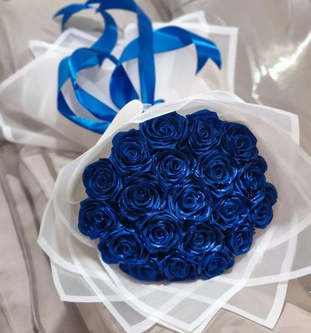 دسته گل رز مصنوعی ۱۸شاخه اکلیلی دسته گل رز روبانی گل ولنتاین