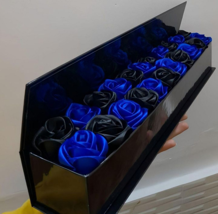 باکس گل مصنوعی باکس کادویی ولنتاین باکس گل خواستگاری